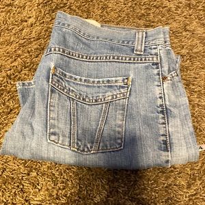 Eddie Bauer Capri Jeans.